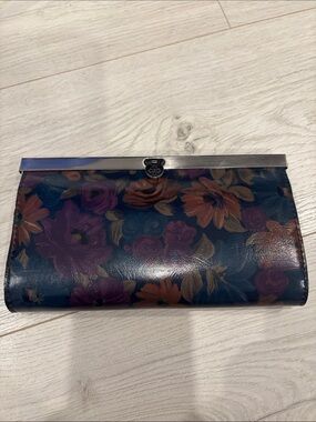 Patricia Nash Navy Floral Frame Clutch